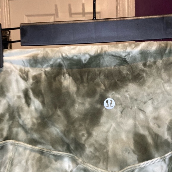 Lululemon Align High-Rise Pant with Pockets 25" Green Diamond-Dye Leggings - Picture 5 of 7